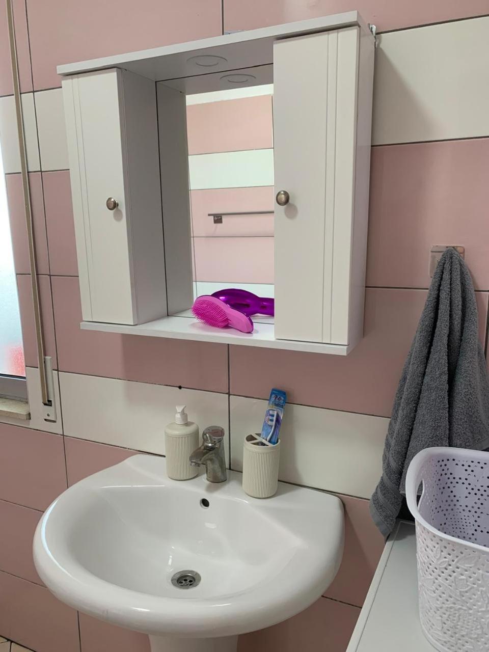 Ridi'S Comfort Apartment 2 Shkoder Ngoại thất bức ảnh